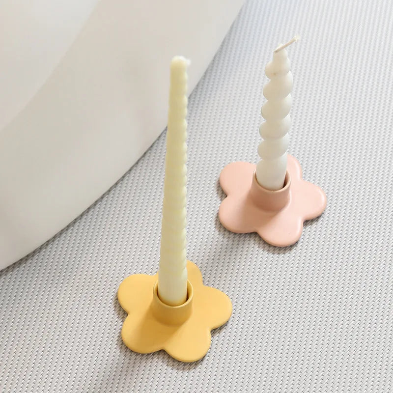 DecorBites™ Cartoon Flower Ceramic Candle Holder Candelabrum Desktop Storage Accessory